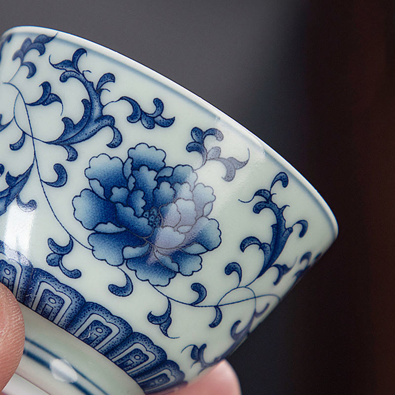 Kleine Keramik-Teetasse 50 ml | Blaue Landschaft, handgefertigtes Geschirr