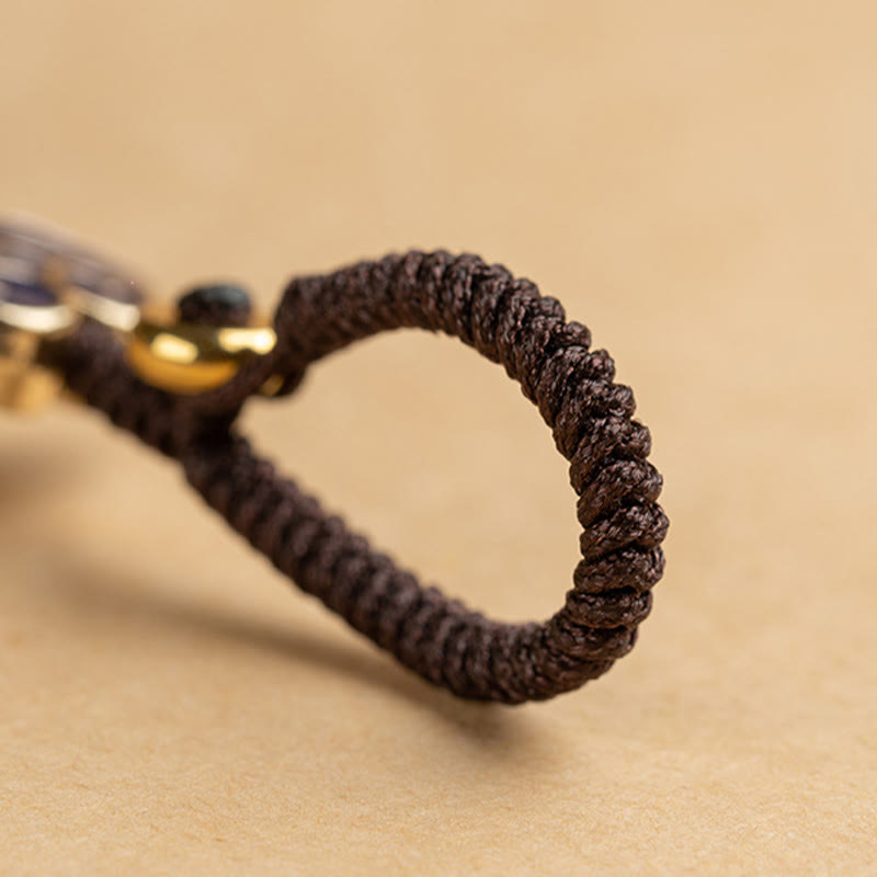 Kleiner Schutz-Schlüsselanhänger aus rotem Sandelholz und Ebenholz