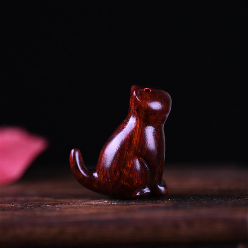 Kleines Blatt aus rotem Sandelholz, Glücks-Mini-Katze, 3,2 cm, Dekor