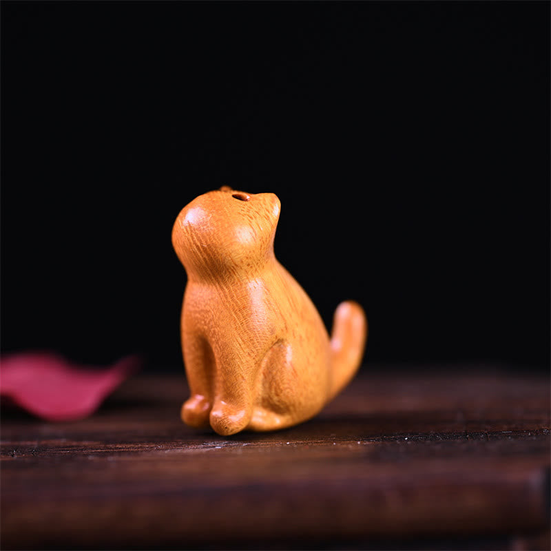 Kleines Blatt aus rotem Sandelholz, Glücks-Mini-Katze, 3,2 cm, Dekor