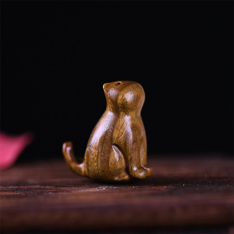 Kleines Blatt aus rotem Sandelholz, Glücks-Mini-Katze, 3,2 cm, Dekor