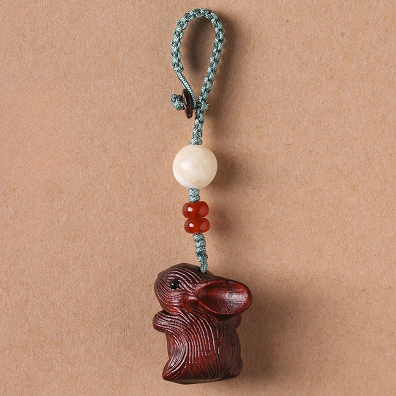Schlüsselanhänger mit kleinem Blatt aus rotem Sandelholz, Glückskaninchen, Schutzanhänger