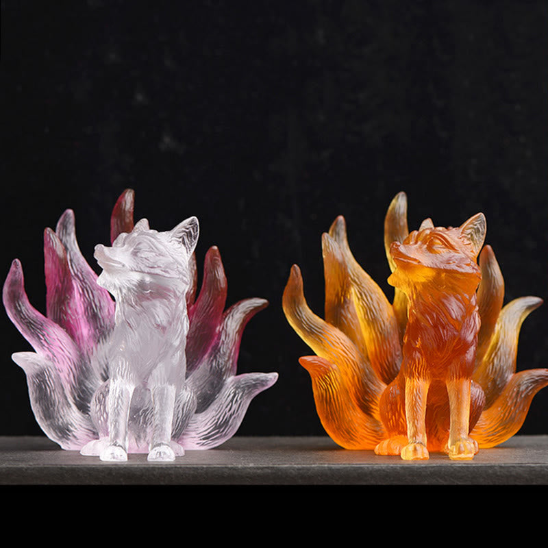 Kleine Liuli-Figur eines neunschwänzigen Fuchses für Erfolg und Stärke