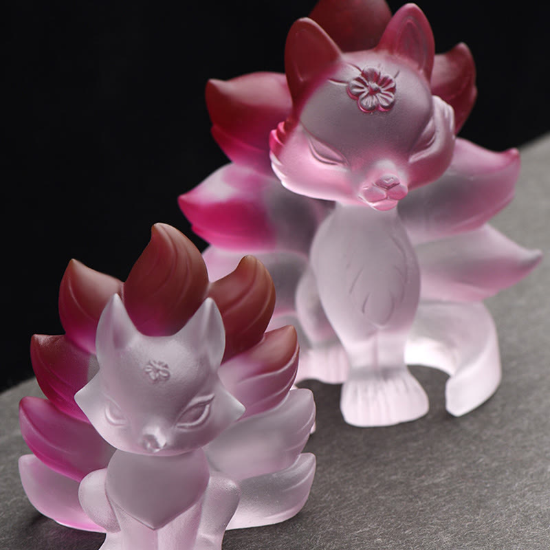 Kleine Liuli-Figur eines neunschwänzigen Fuchses für Erfolg und Stärke
