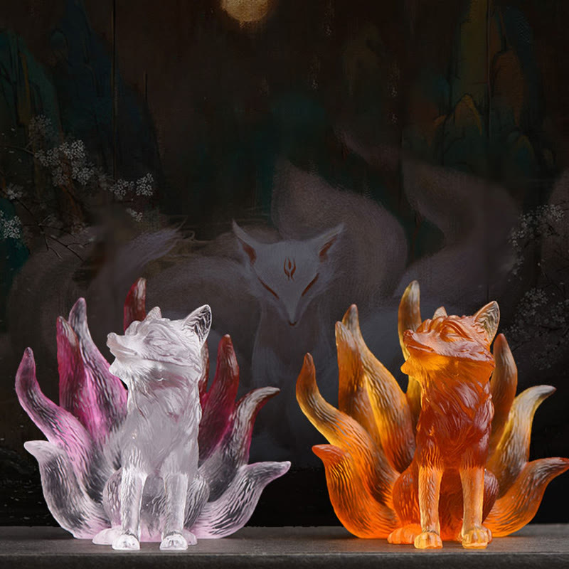 Kleine Liuli-Figur eines neunschwänzigen Fuchses für Erfolg und Stärke