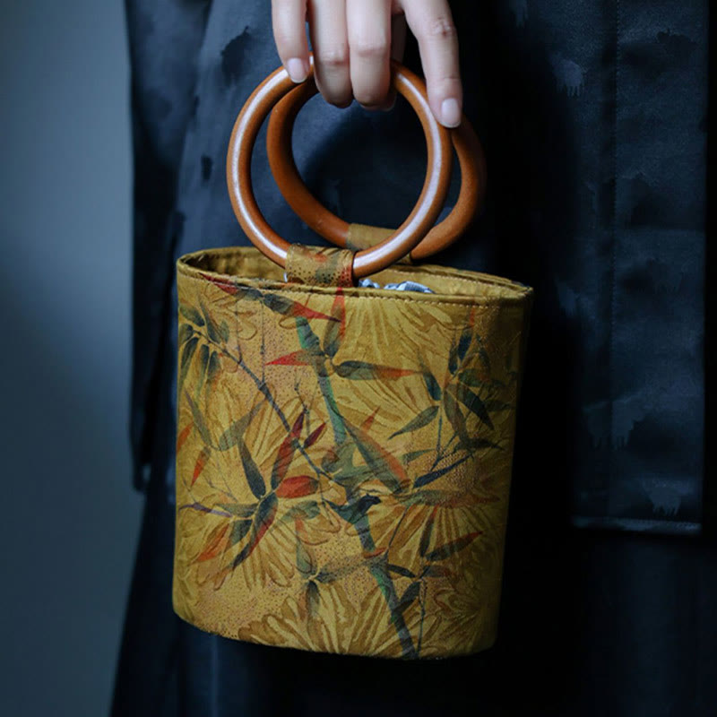 Spirituelle Handtasche mit Bambusblatt-Schmetterling und Holzgriff