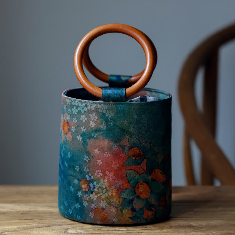 Spirituelle Handtasche mit Bambusblatt-Schmetterling und Holzgriff