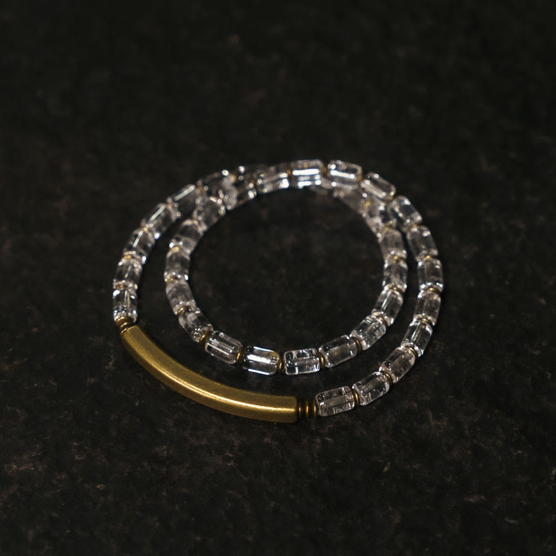 Quadratisches Kupferarmband mit weißem Kristall für Glück und Ausgeglichenheit