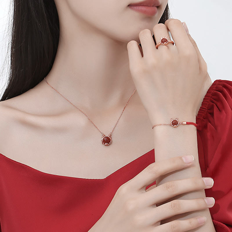 Sterling Silber Drachen-Armband aus rotem Achat für Schutz und Glück