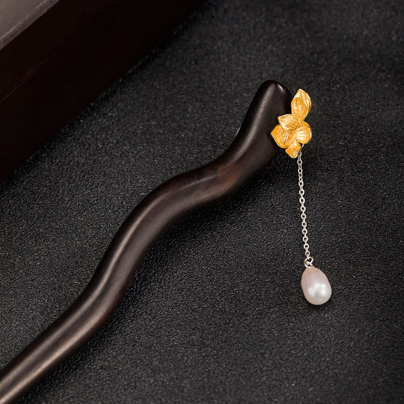Haarnadel aus Sterlingsilber mit Lotusblüte und Quaste aus Ebenholzperlen
