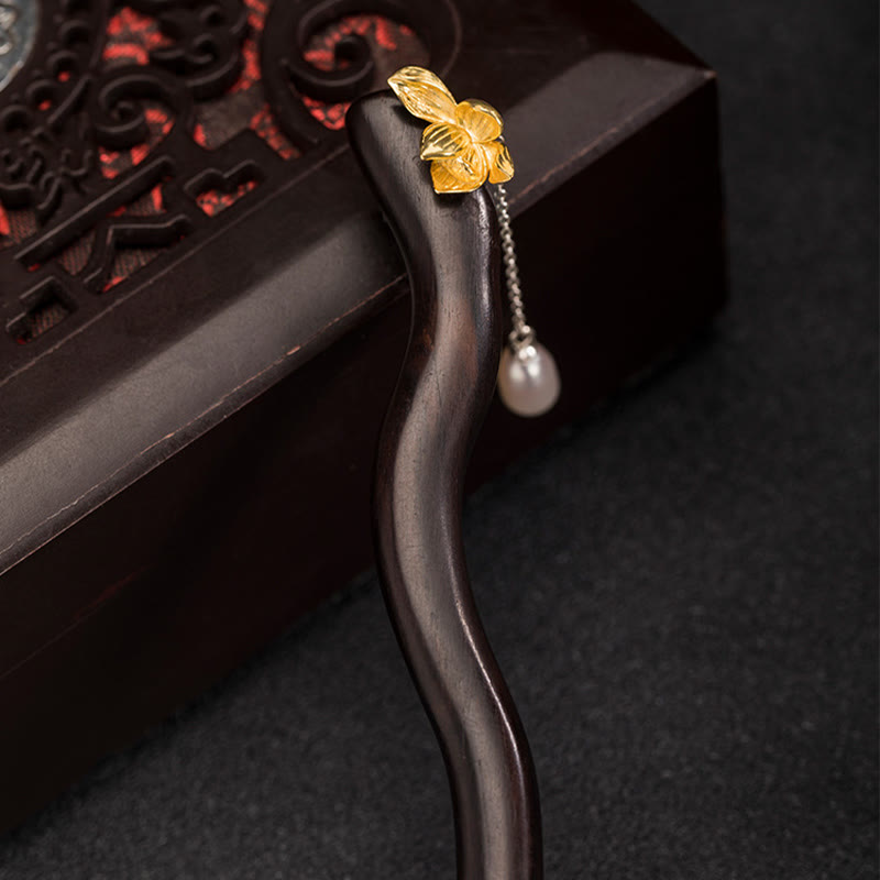 Haarnadel aus Sterlingsilber mit Lotusblüte und Quaste aus Ebenholzperlen