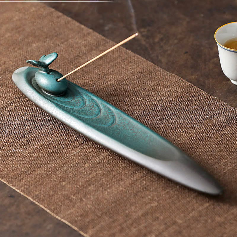 Räuchergefäß aus Keramik mit drei Steinen für Meditationsbedarf