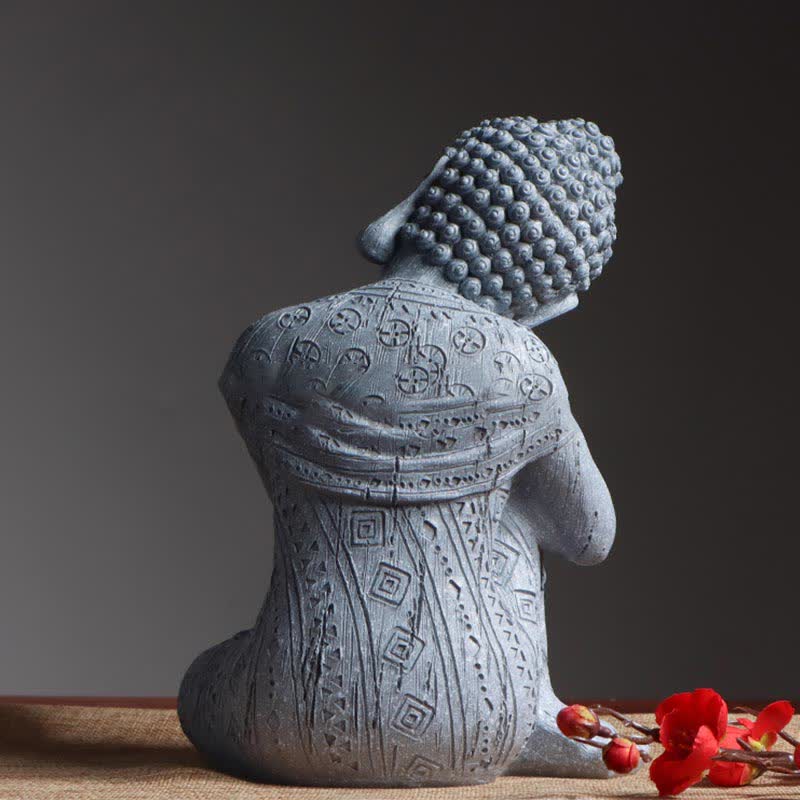 Tibetische meditierende Buddha-Statue aus Kunstharz „Serenity“