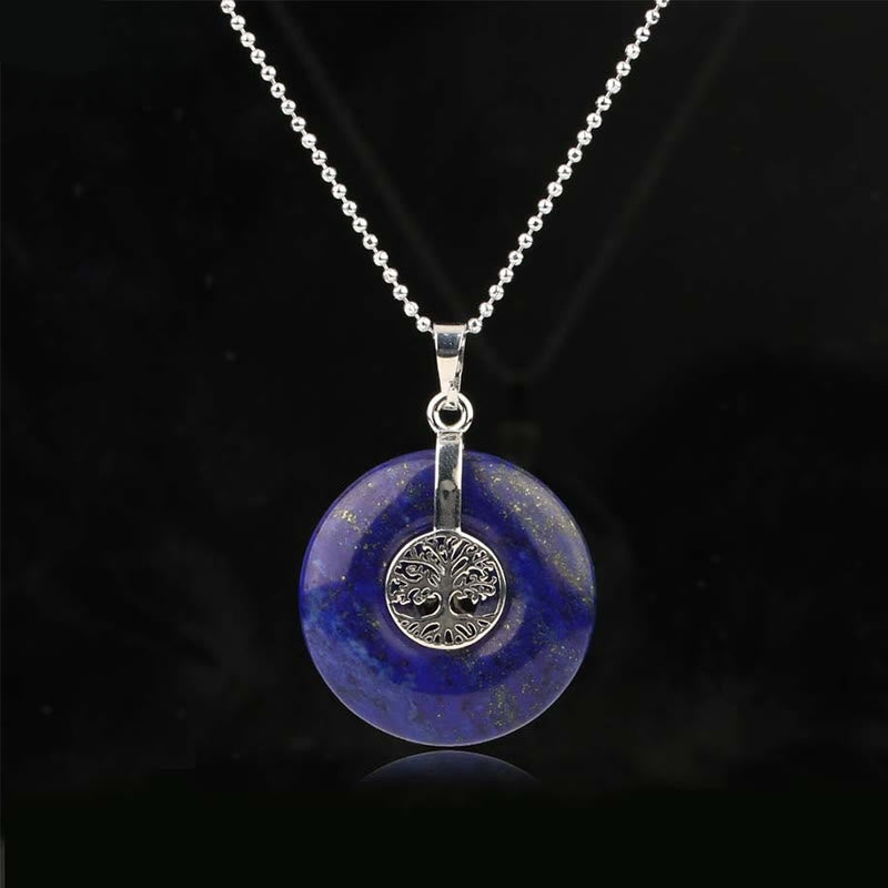 Halskette mit Lebensbaum und Rosenquarz und Kristallen für Güte