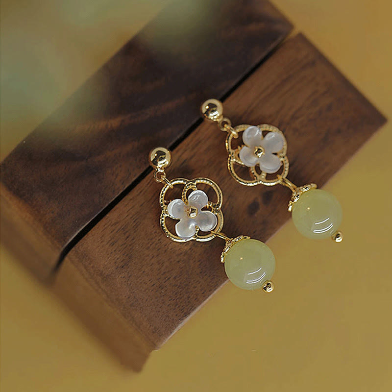 Tropfenohrringe aus Tridacna-Stein-Jade für Wohlstand und Ruhe
