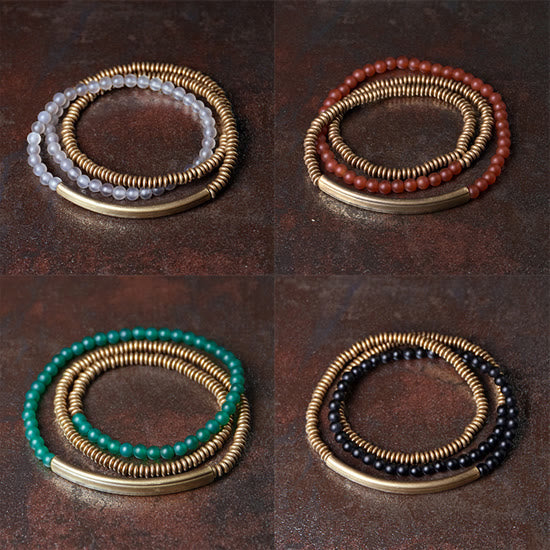 Dreifach gewickeltes Kupferarmband mit Achatstein-Schutz