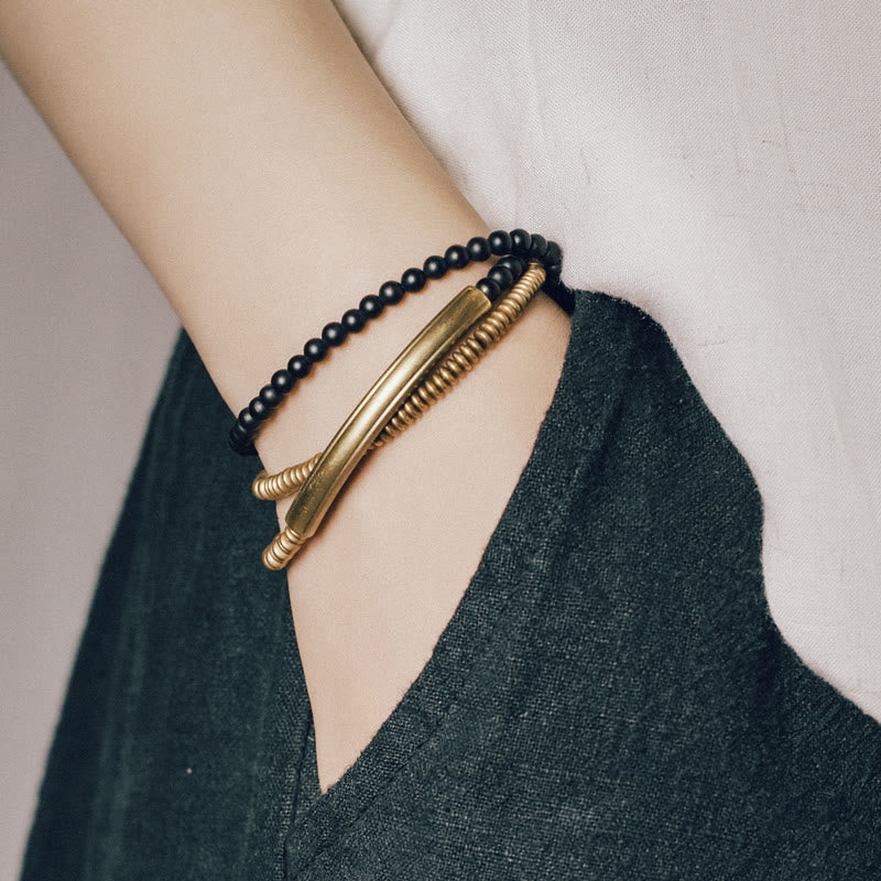 Dreifach gewickeltes Kupferarmband mit Achatstein-Schutz