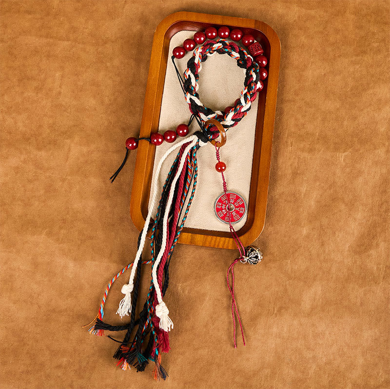 Unisex-Zinnoberarmband mit tibetischer roter Seilquaste