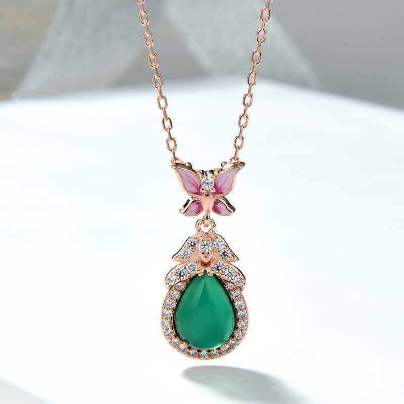 Unisex Grüne Chalcedon Schmetterling Courage Halskette in Silber oder Roségold