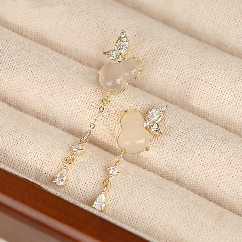 Unisex-Glücksohrringe aus Sterlingsilber mit Hetian-Jade und Chalcedon