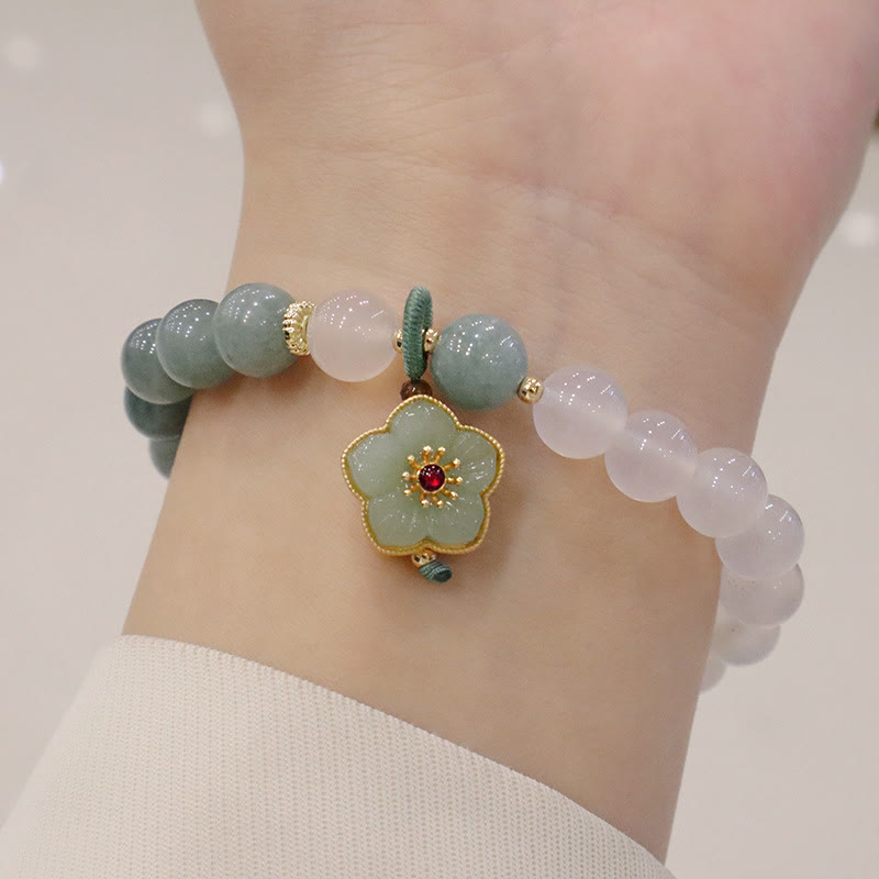 Schutzarmband aus weißem Achat und Jade, 8 mm, mit Lotus-Peace-Schnalle