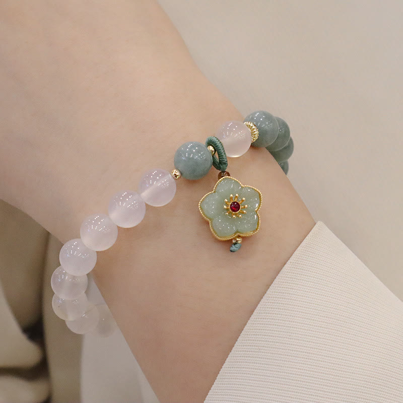 Schutzarmband aus weißem Achat und Jade, 8 mm, mit Lotus-Peace-Schnalle