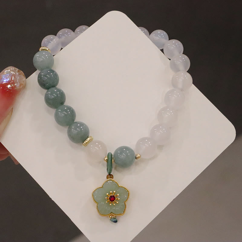 Schutzarmband aus weißem Achat und Jade, 8 mm, mit Lotus-Peace-Schnalle
