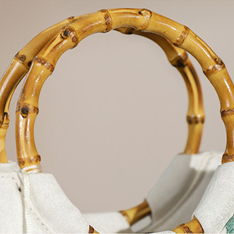 Weiße Yogatasche mit Bambusstickerei und Quastengriff