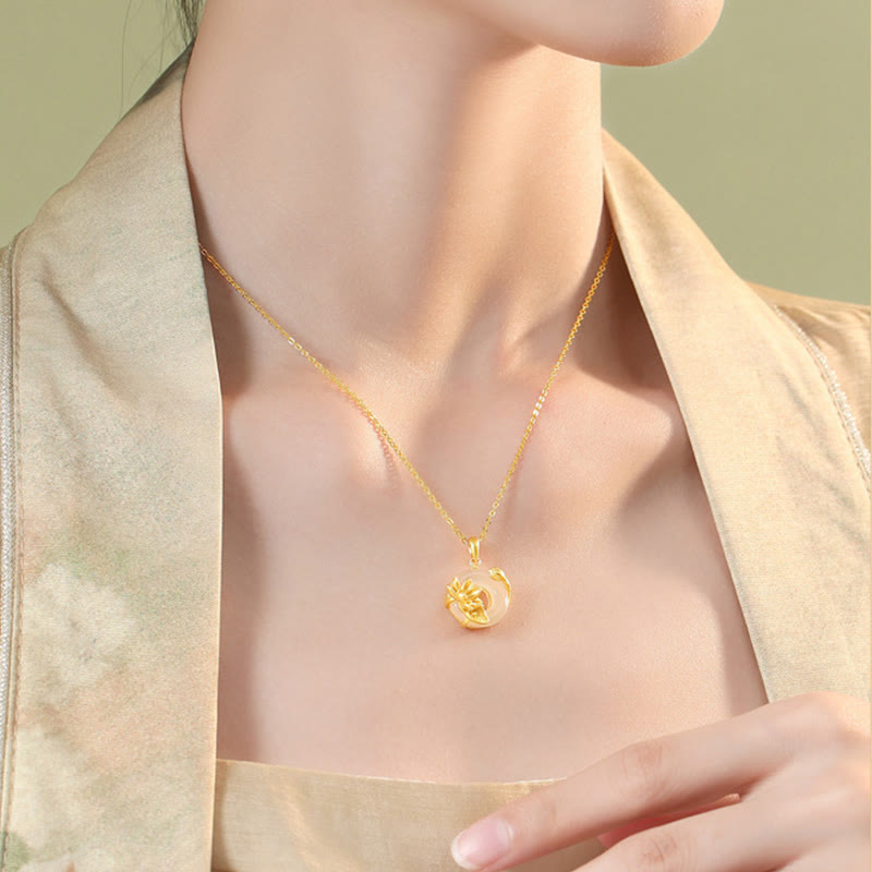 Weiße Chalcedon-Peace-Schnalle-Lotus-Halskette | Spirituelle Harmonie