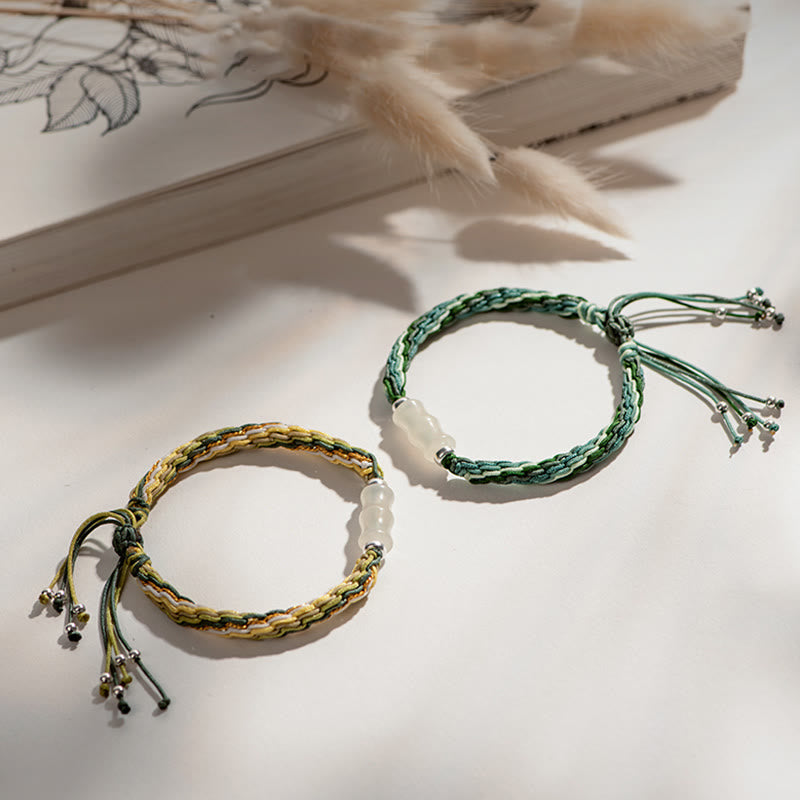 Weißes Jade-Bambus-Armband mit Kraft- und Glückskette