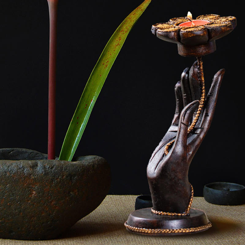 Kerzenhalter aus Holz mit Handmuster | Spiritueller Wohnakzent