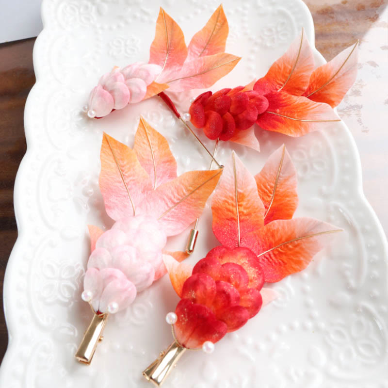 Yangzhou Samtblumen-Brosche mit Koi-Fisch oder Haarspange