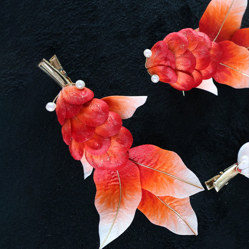 Yangzhou Samtblumen-Brosche mit Koi-Fisch oder Haarspange