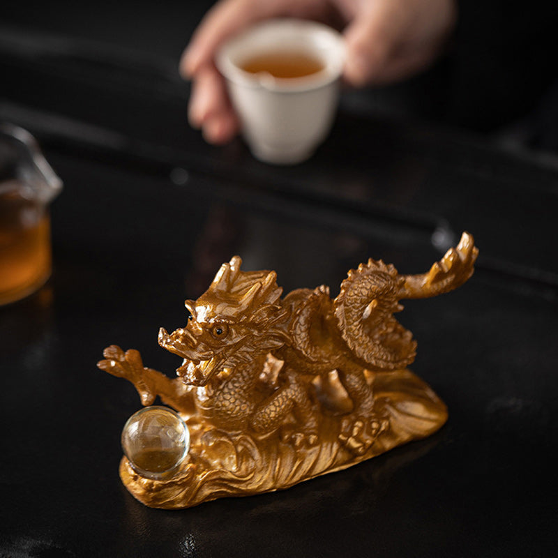 Teehaustierfigur aus Kunstharz mit Farbwechsel zum Jahr des Drachen