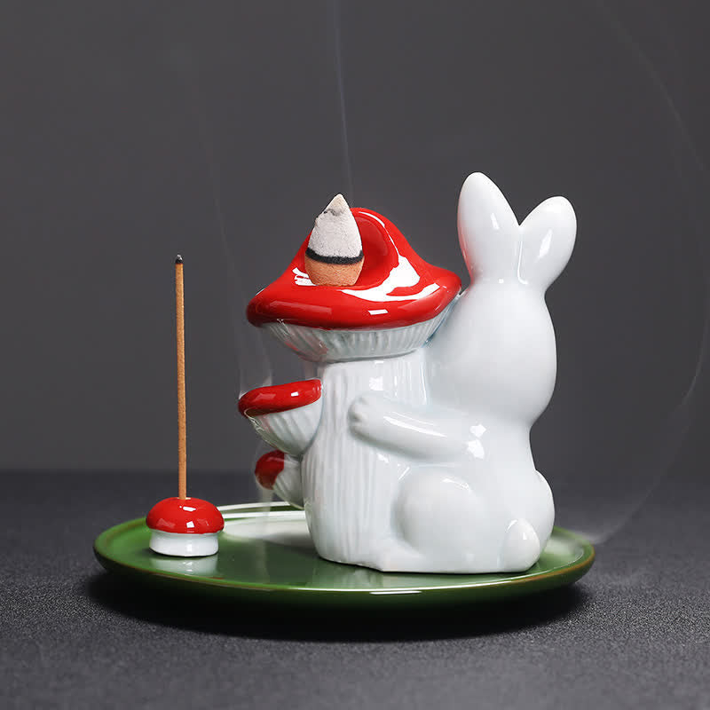 Keramik-Räuchergefäß „Jahr des Hasen“ mit Hasen-Design