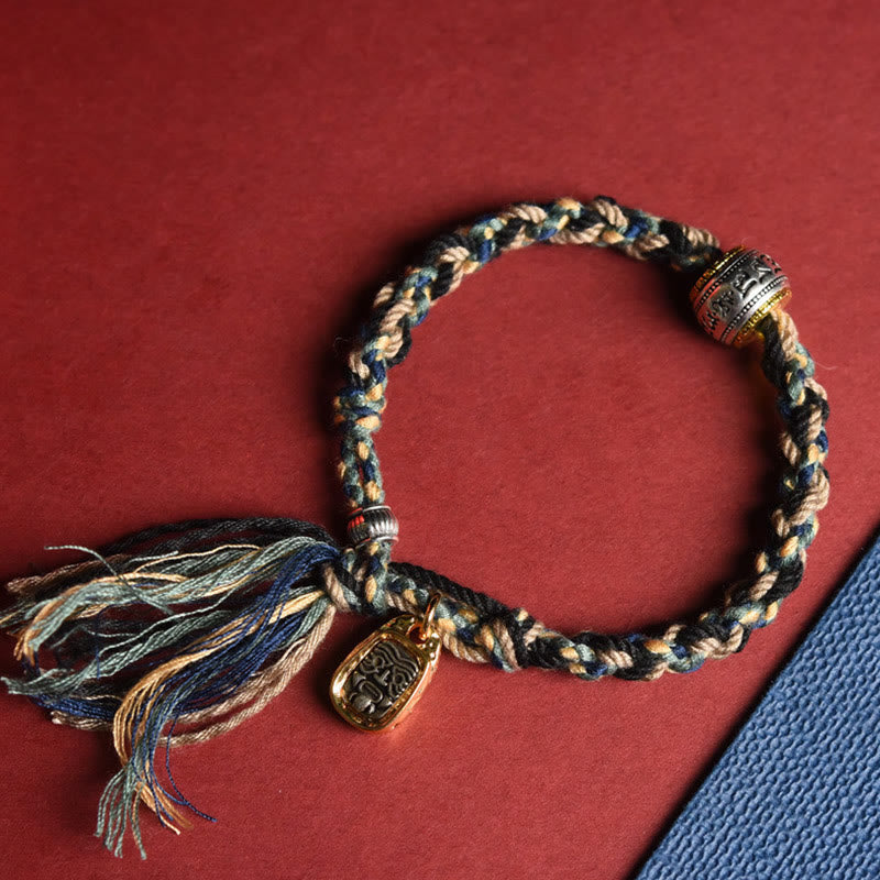 Zakiram, Göttin des Reichtums, Om Mani Padme Hum, Kordelarmband