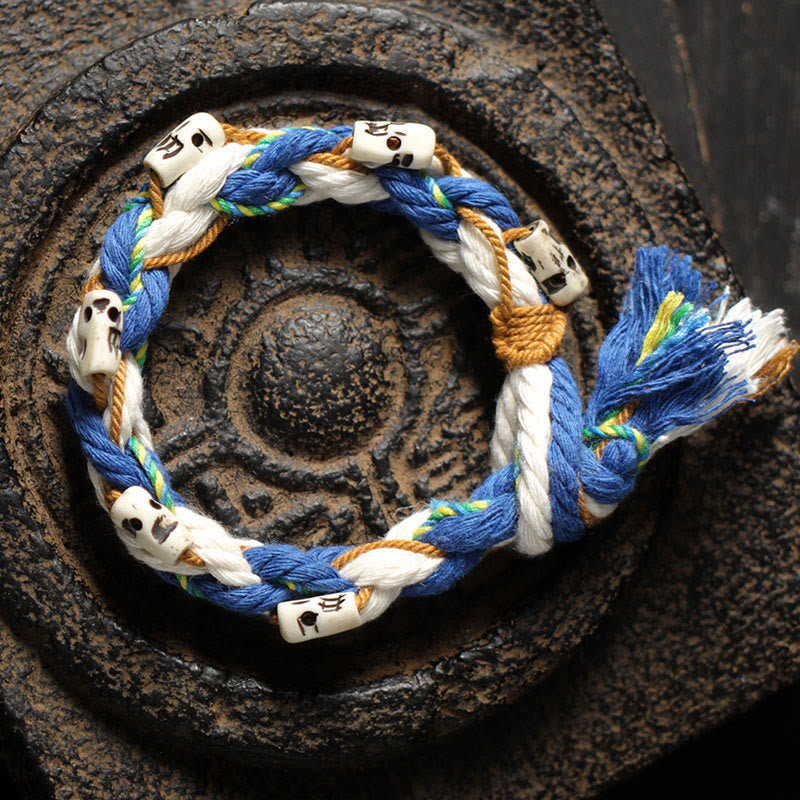 Zakiram Reichtumsgöttin Rotes Schnurarmband Handgefertigt