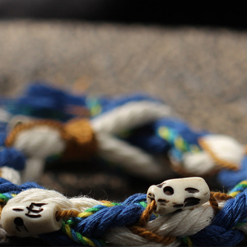 Zakiram Reichtumsgöttin Rotes Schnurarmband Handgefertigt