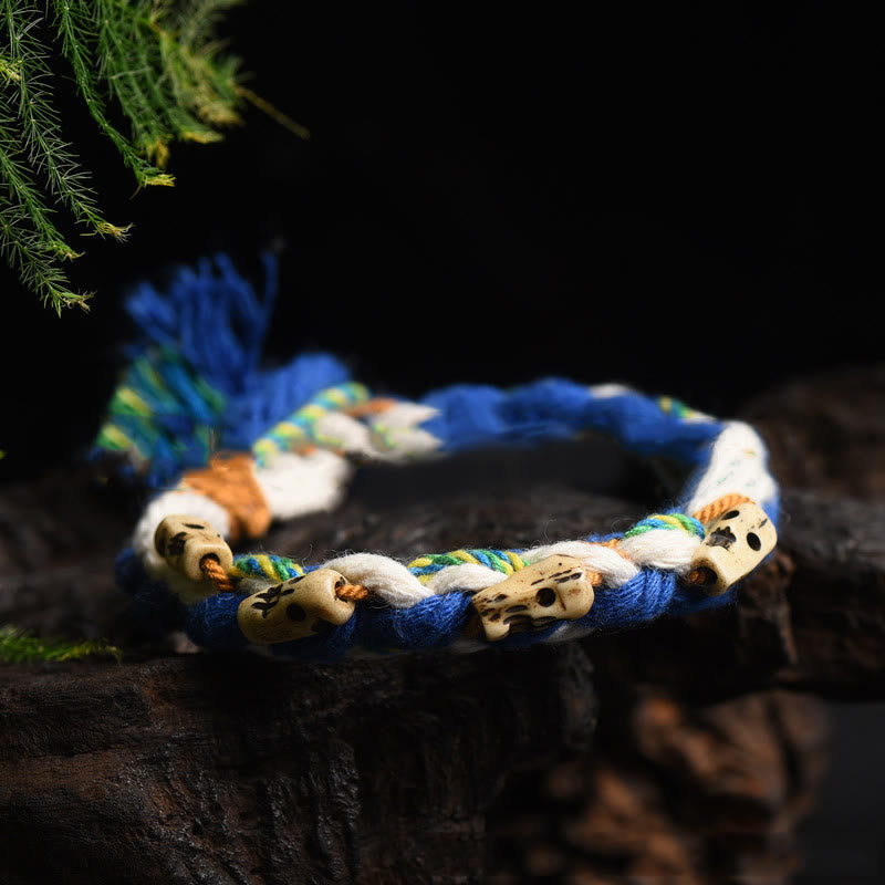 Zakiram Reichtumsgöttin Rotes Schnurarmband Handgefertigt