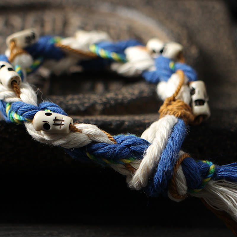 Zakiram Reichtumsgöttin Rotes Schnurarmband Handgefertigt