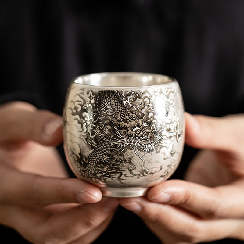 Zen-Teetasse aus Keramik mit Drachen- und Naturmotiven