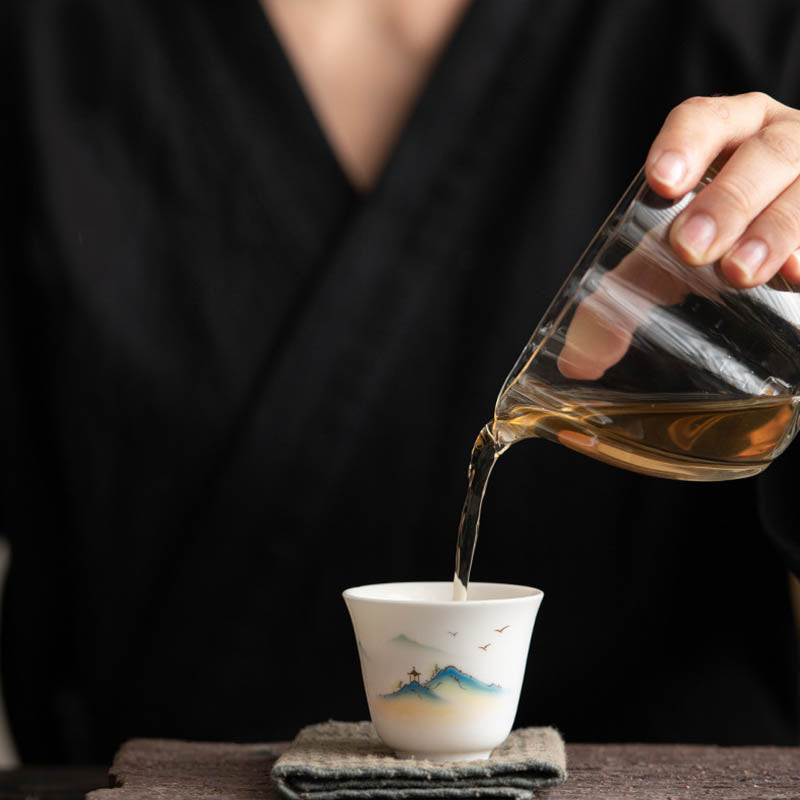 Zen-Teetasse aus Keramik mit Lotusblumen- und Bergdesign, 100 ml