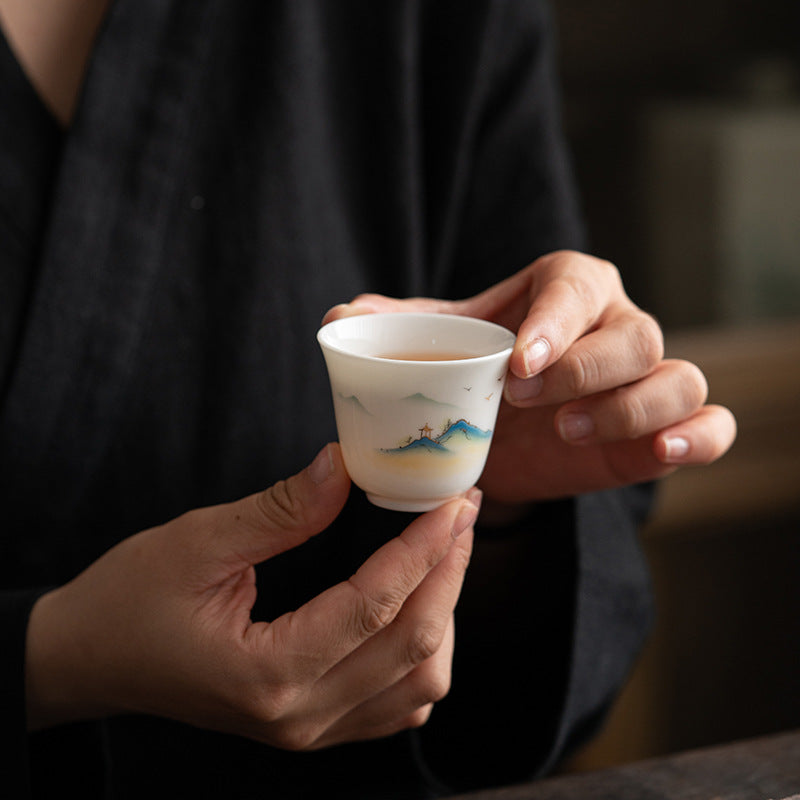 Zen-Teetasse aus Keramik mit Lotusblumen- und Bergdesign, 100 ml