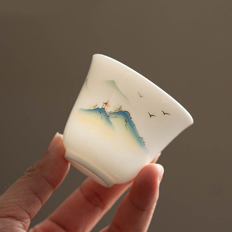 Zen-Teetasse aus Keramik mit Lotusblumen- und Bergdesign, 100 ml