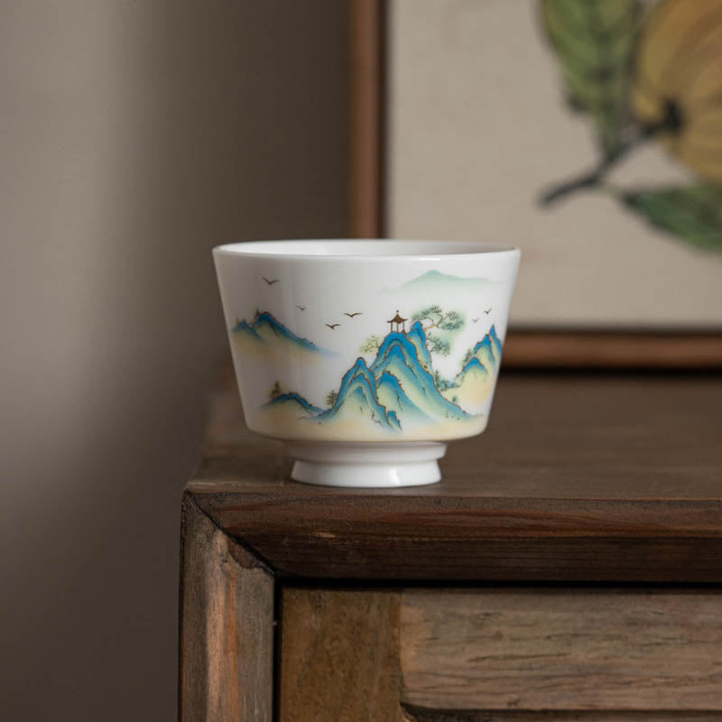 Zen-Teetasse aus Keramik mit Lotusblumen- und Bergdesign, 100 ml