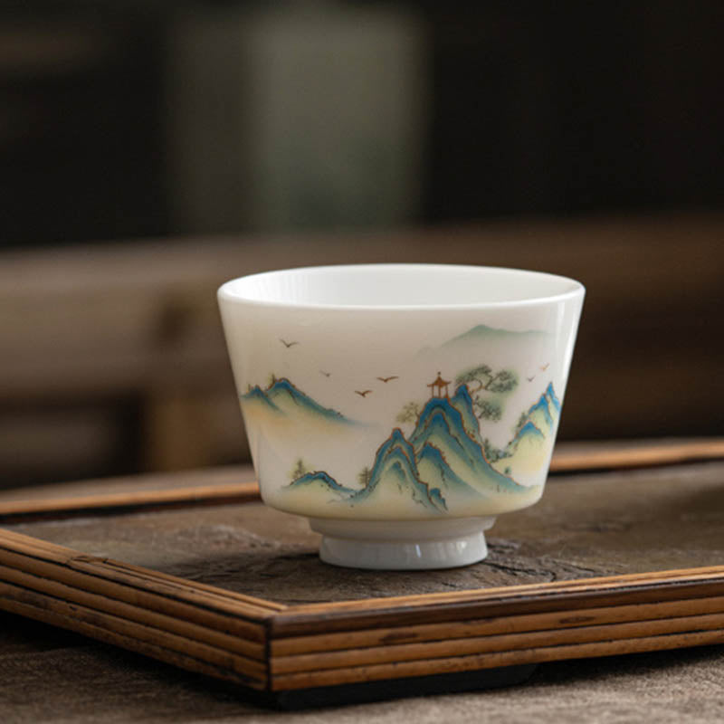 Zen-Teetasse aus Keramik mit Lotusblumen- und Bergdesign, 100 ml