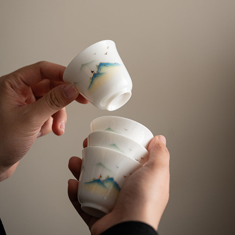 Zen-Teetasse aus Keramik mit Lotusblumen- und Bergdesign, 100 ml