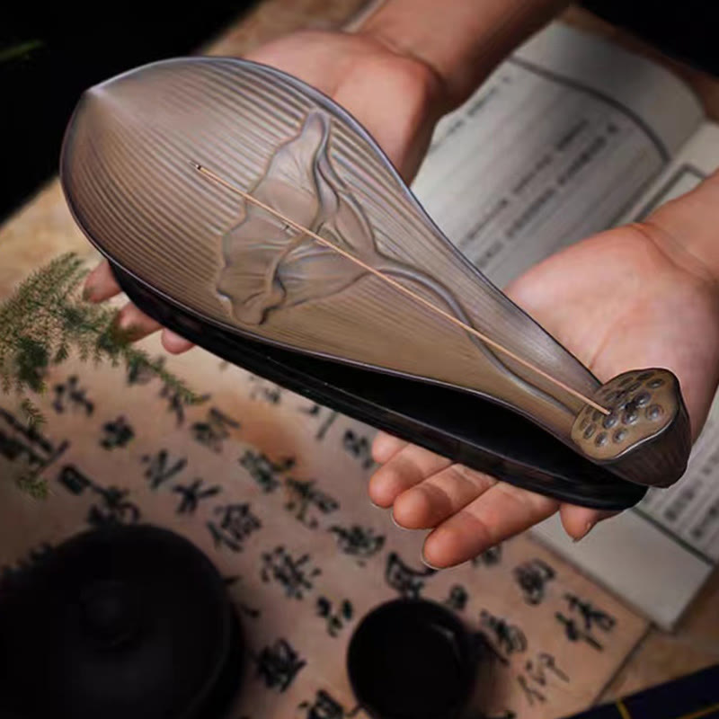 Zen Lotus Pod Räuchergefäß aus brauner Keramik, 24 cm