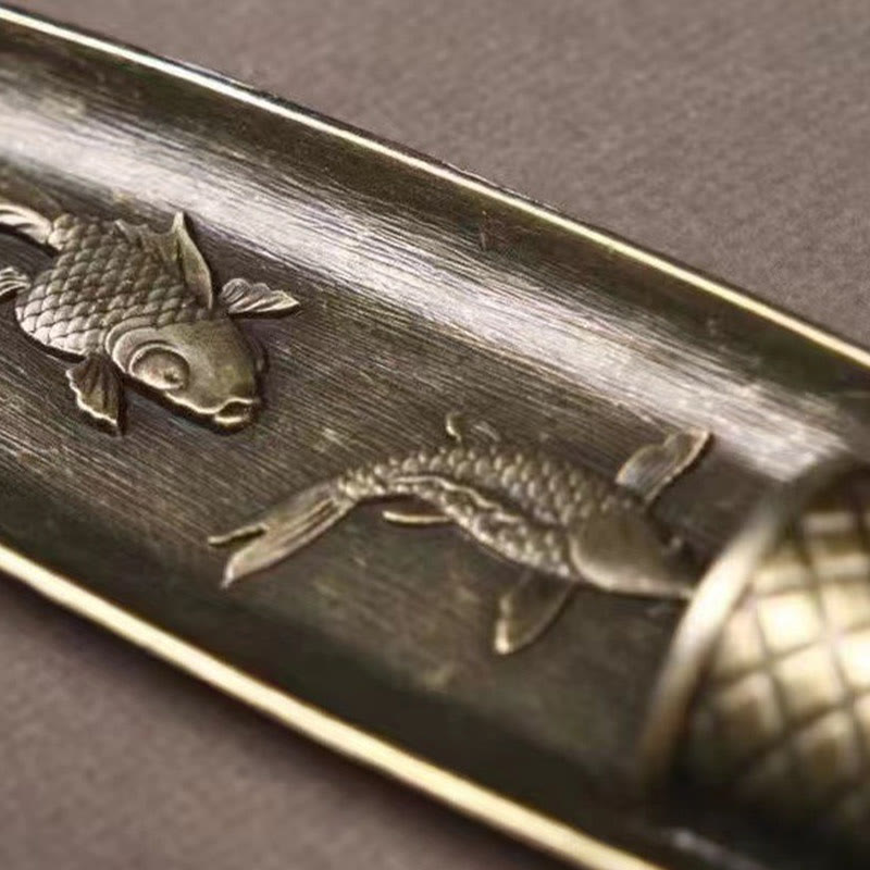 Räuchergefäß aus Zinklegierung mit Fischer-Koi-Fisch, 21,7 cm