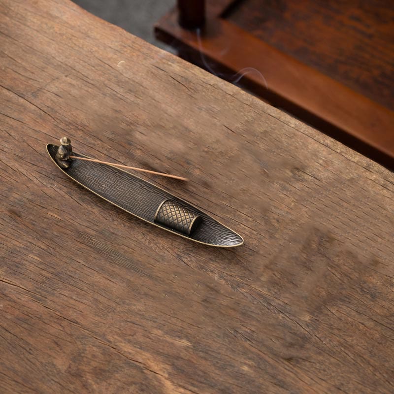 Räuchergefäß aus Zinklegierung mit Fischer-Koi-Fisch, 21,7 cm